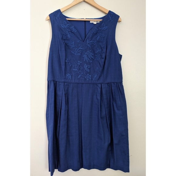 Boden Ada Textured Embroidered Sheath Dress - Picture 2 of 7